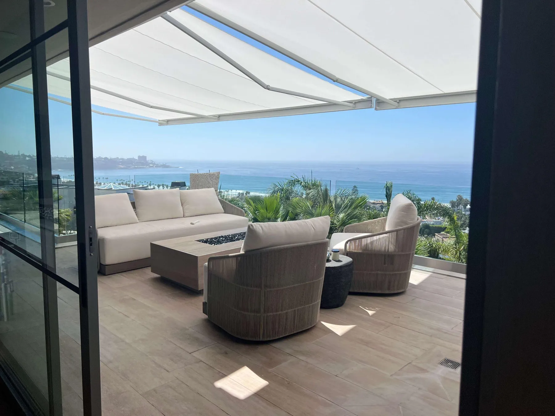 Retractable Awnings