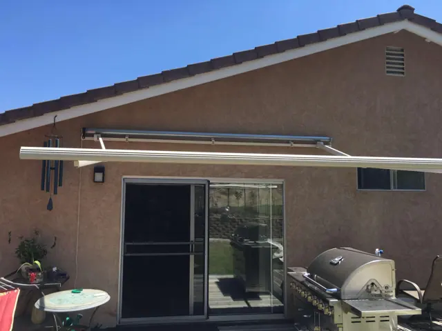 Retractable Awnings, photo 1