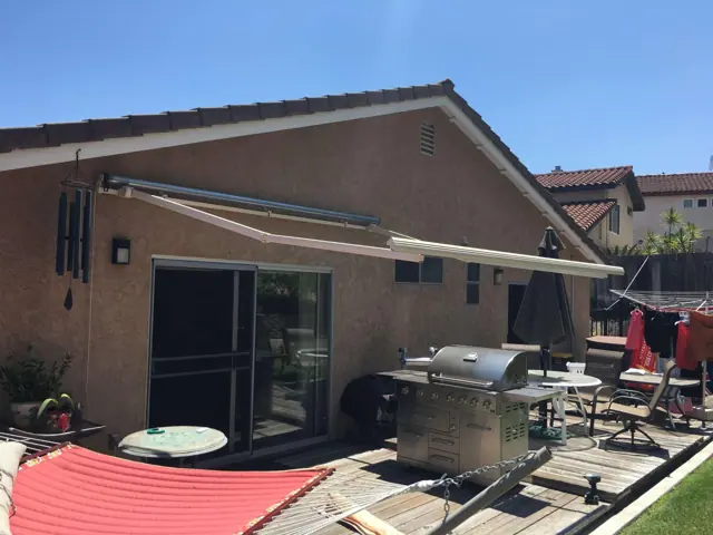 Retractable Awnings, photo 2
